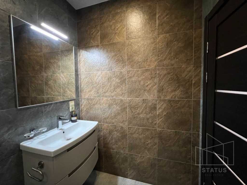 Продаж 3-кімнатної квартири 94 м², Академіка Шалімова вул., 67