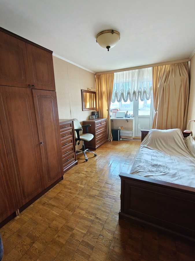 Продажа 3-комнатной квартиры 70 м², Романа Шухевича просп., 2