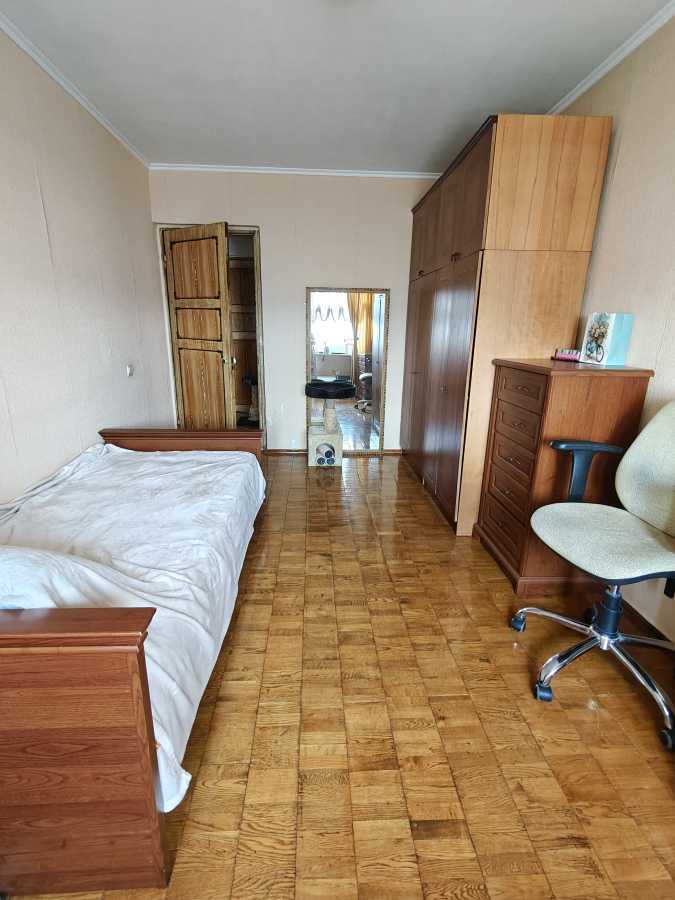 Продажа 3-комнатной квартиры 70 м², Романа Шухевича просп., 2