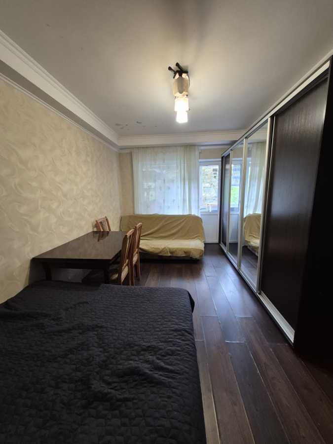 Оренда 1-кімнатної квартири 32 м², Івана Виговського вул., 12Б