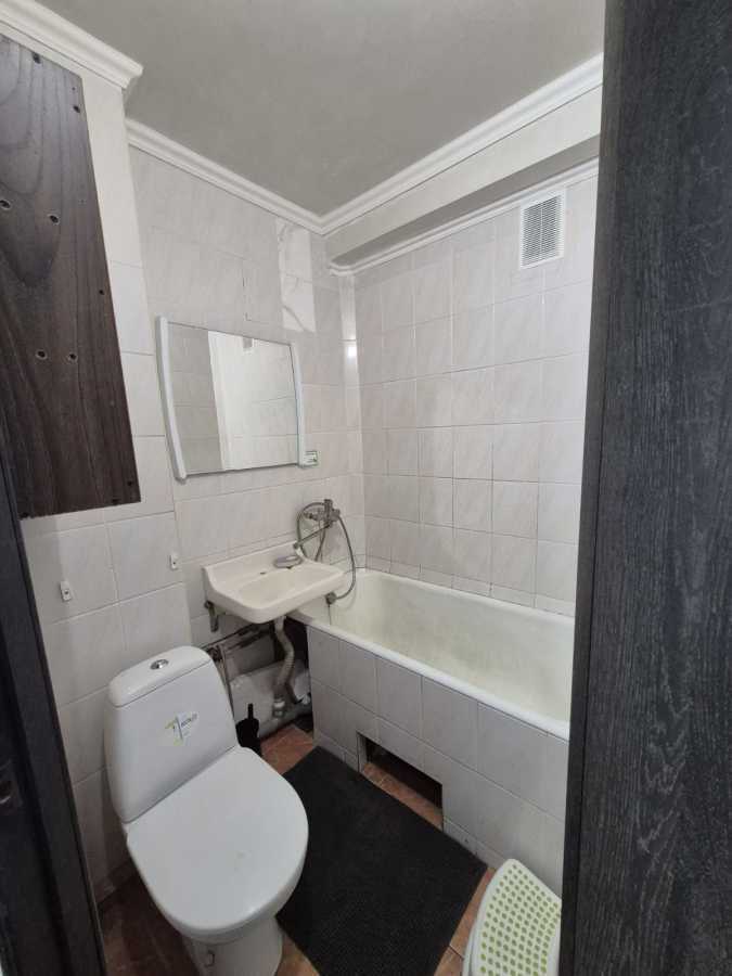 Оренда 1-кімнатної квартири 32 м², Івана Виговського вул., 12Б