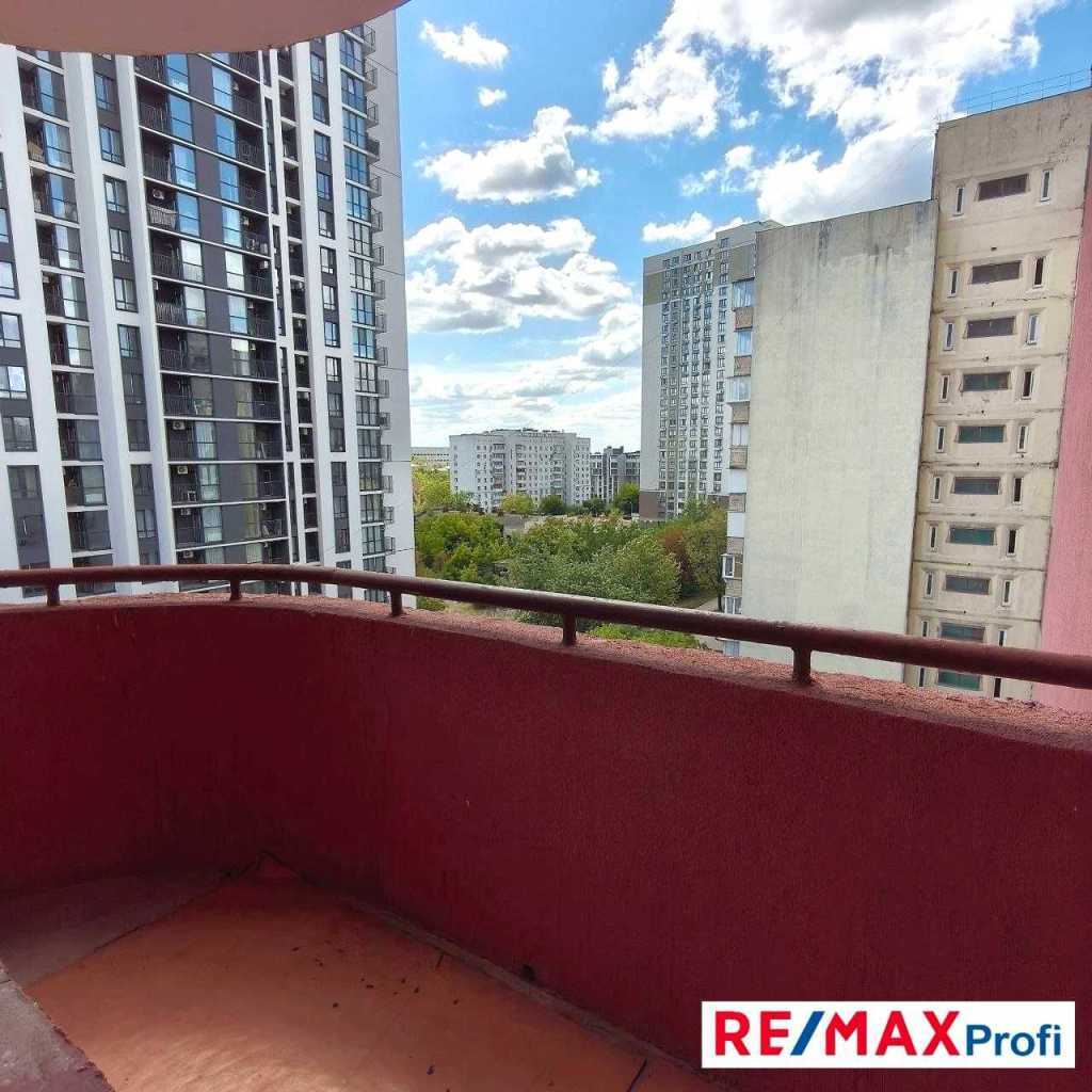 Продаж 1-кімнатної квартири 43 м², Харківське шосе, 182