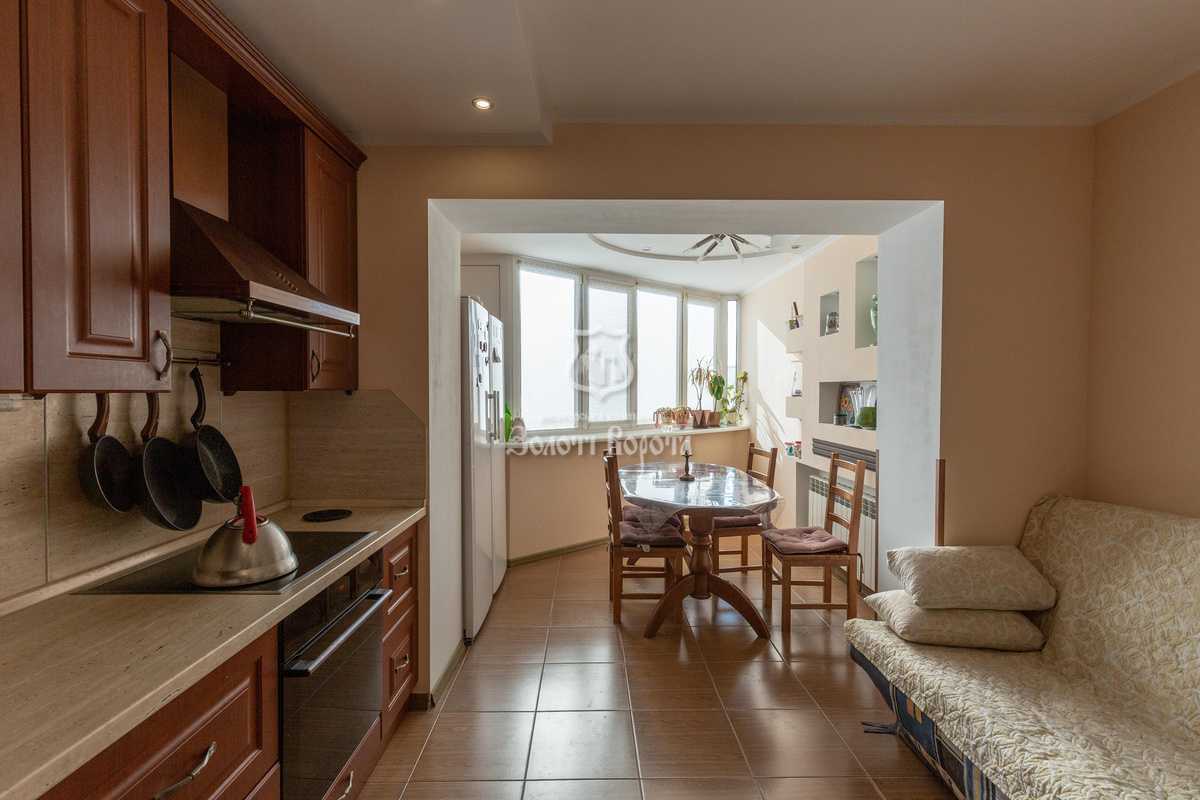 Продажа 3-комнатной квартиры 99 м², Милославська, 47а