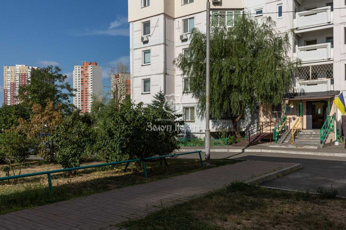 Продажа 3-комнатной квартиры 99 м², Милославська, 47а