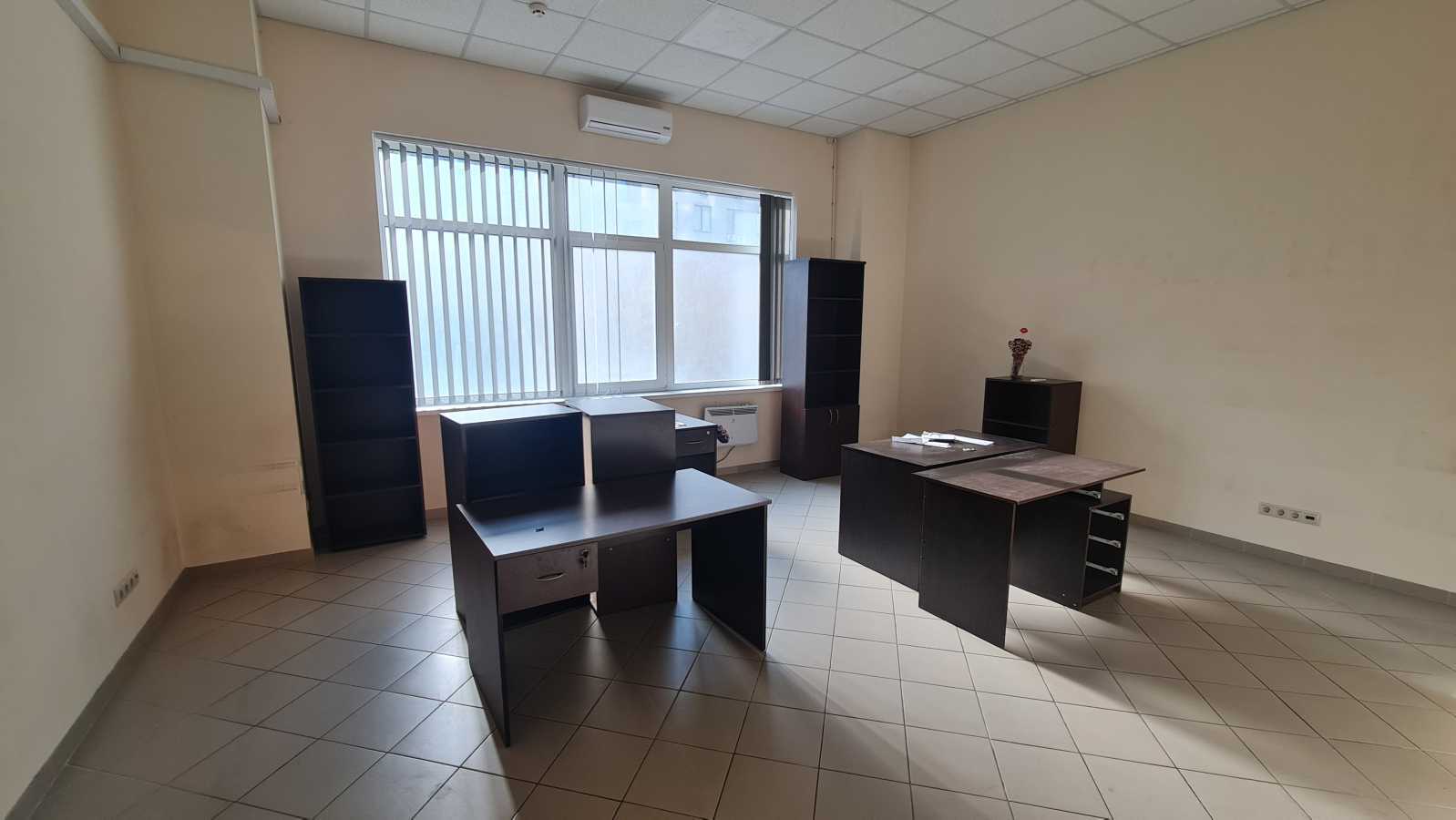 Аренда офиса 255 м², Владимира Антоновича ул., 33