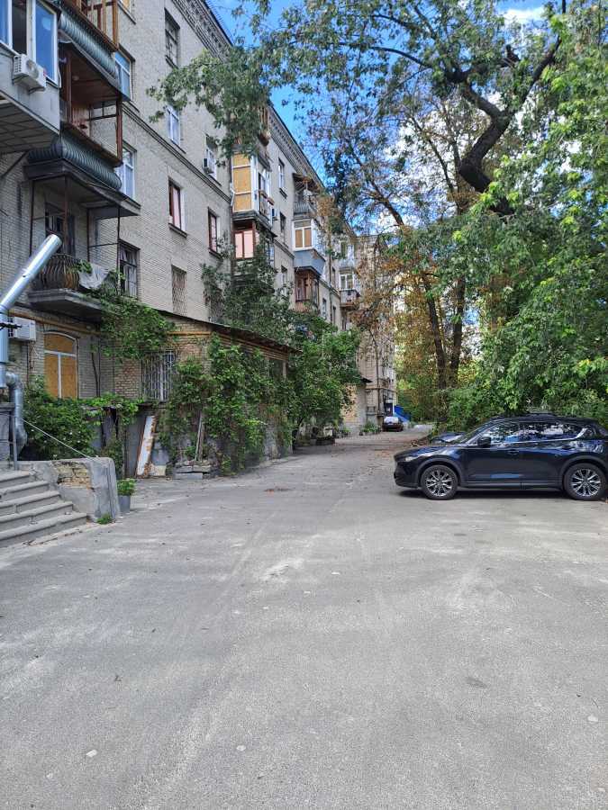 Продаж 3-кімнатної квартири 70 м², Олександра Довженка вул., 10
