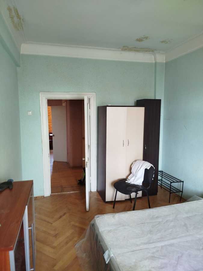 Продаж 3-кімнатної квартири 70 м², Олександра Довженка вул., 10