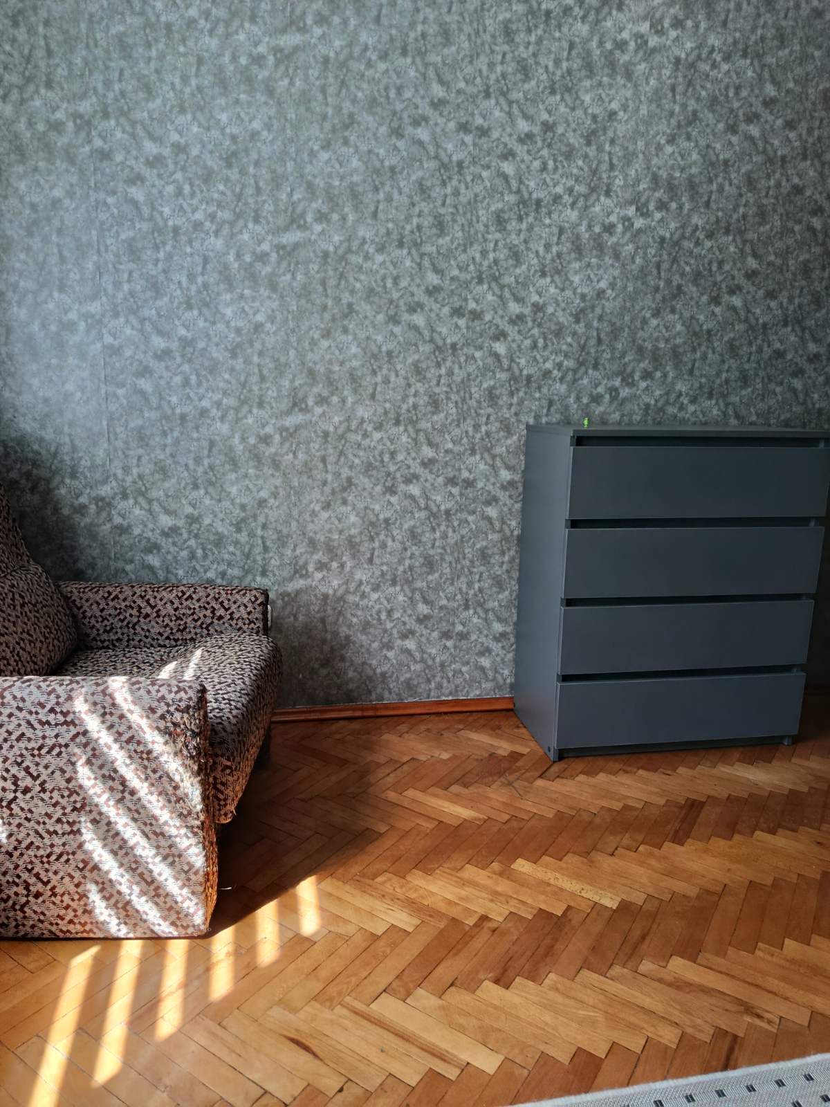 Оренда 3-кімнатної квартири 75 м², Йорданська вул., 9Є