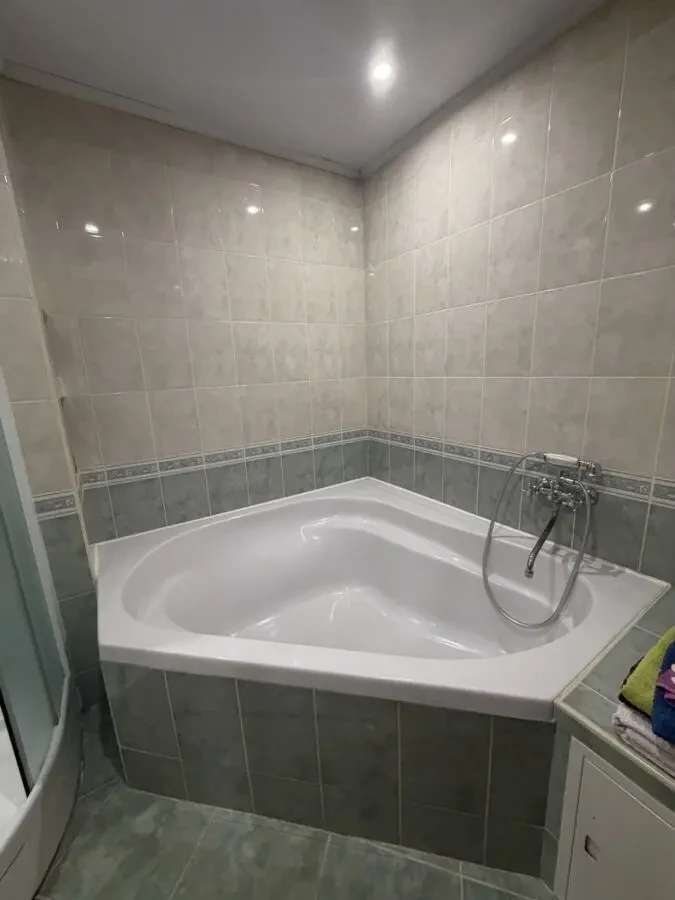 Продажа 4-комнатной квартиры 98 м², Петра Григоренко просп., 1/7
