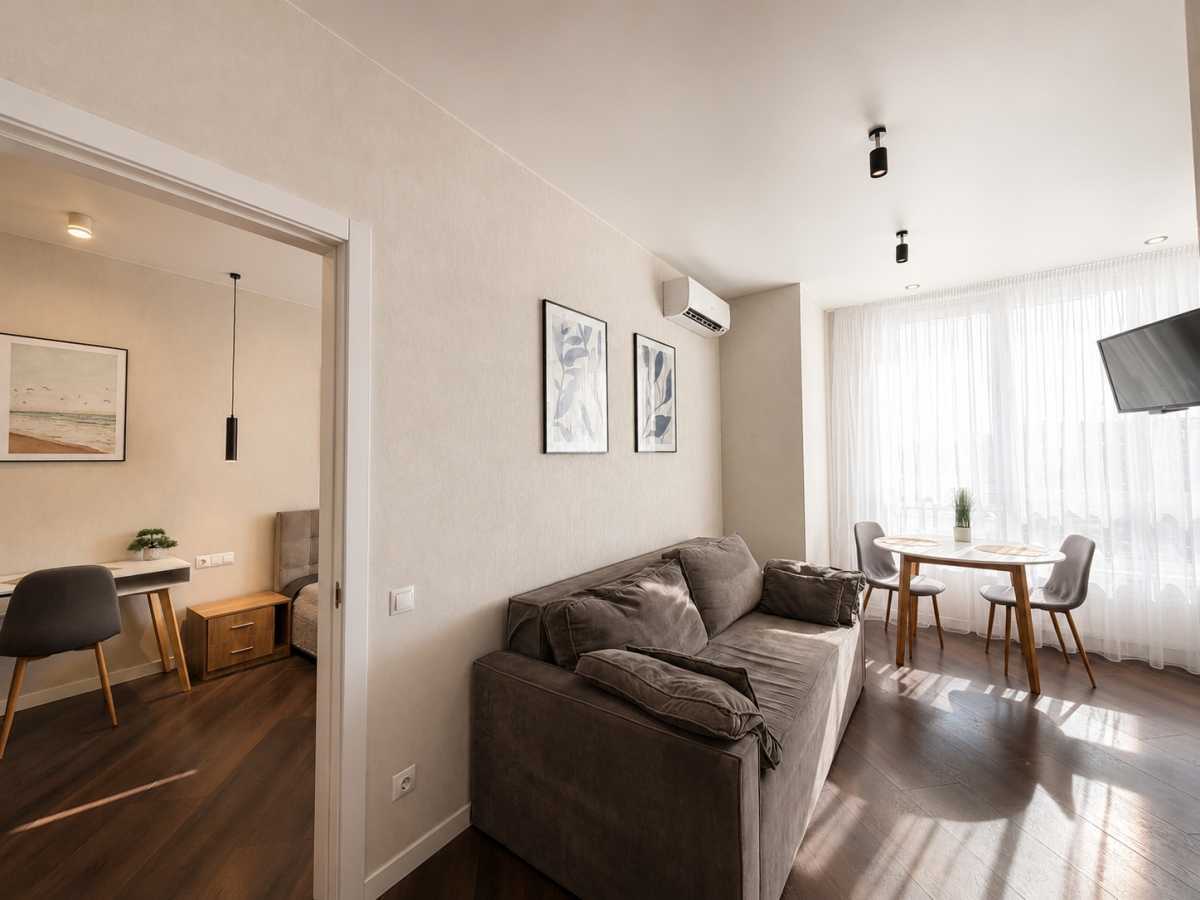 Оренда 1-кімнатної квартири 40 м², Практична вул., 4
