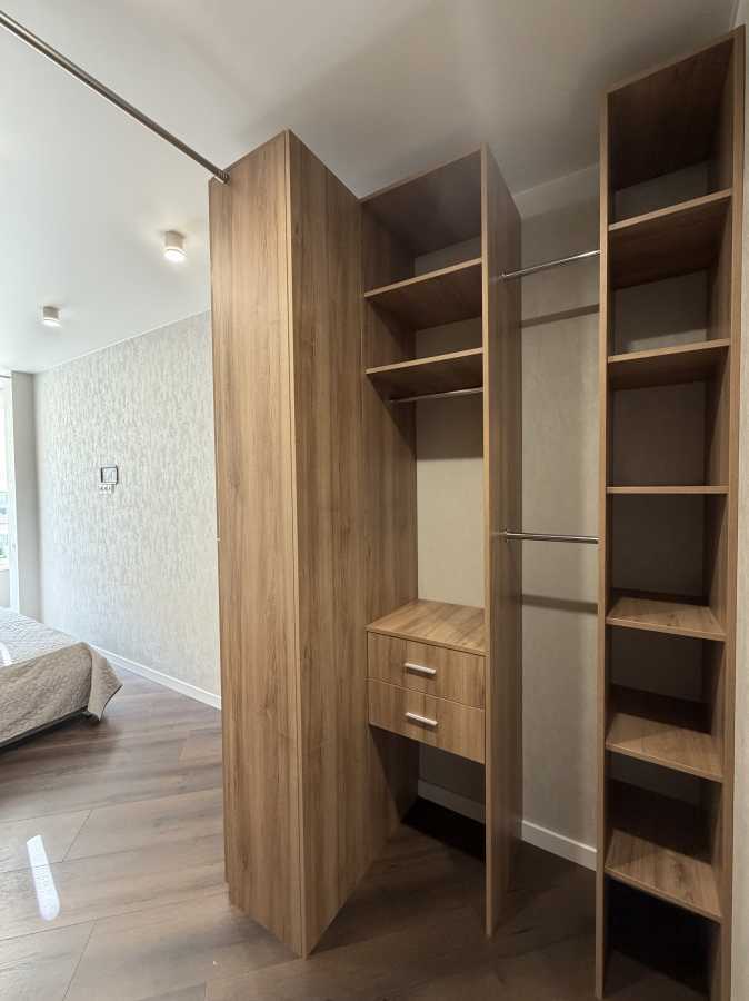 Оренда 1-кімнатної квартири 40 м², Практична вул., 4
