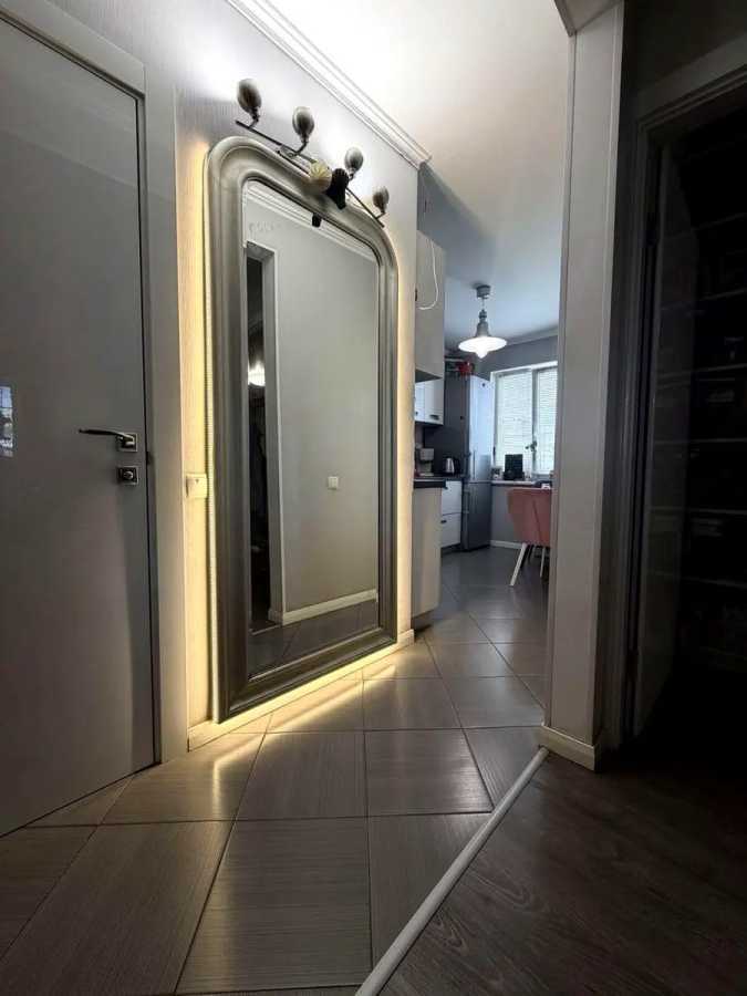 Продаж 2-кімнатної квартири 48 м², Івана Миколайчука вул., 13/2