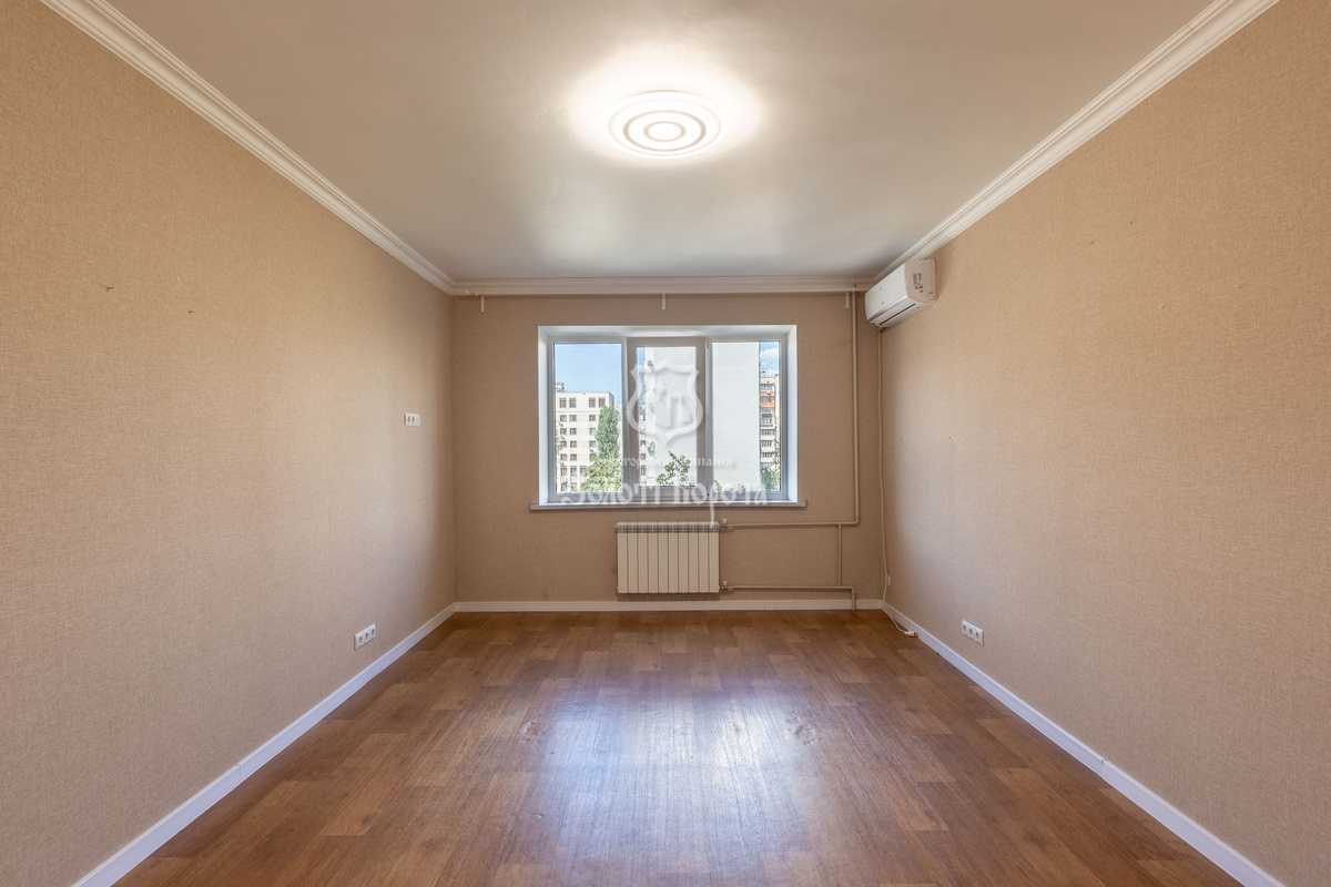 Продаж 3-кімнатної квартири 70 м², Декабристів вул., 5