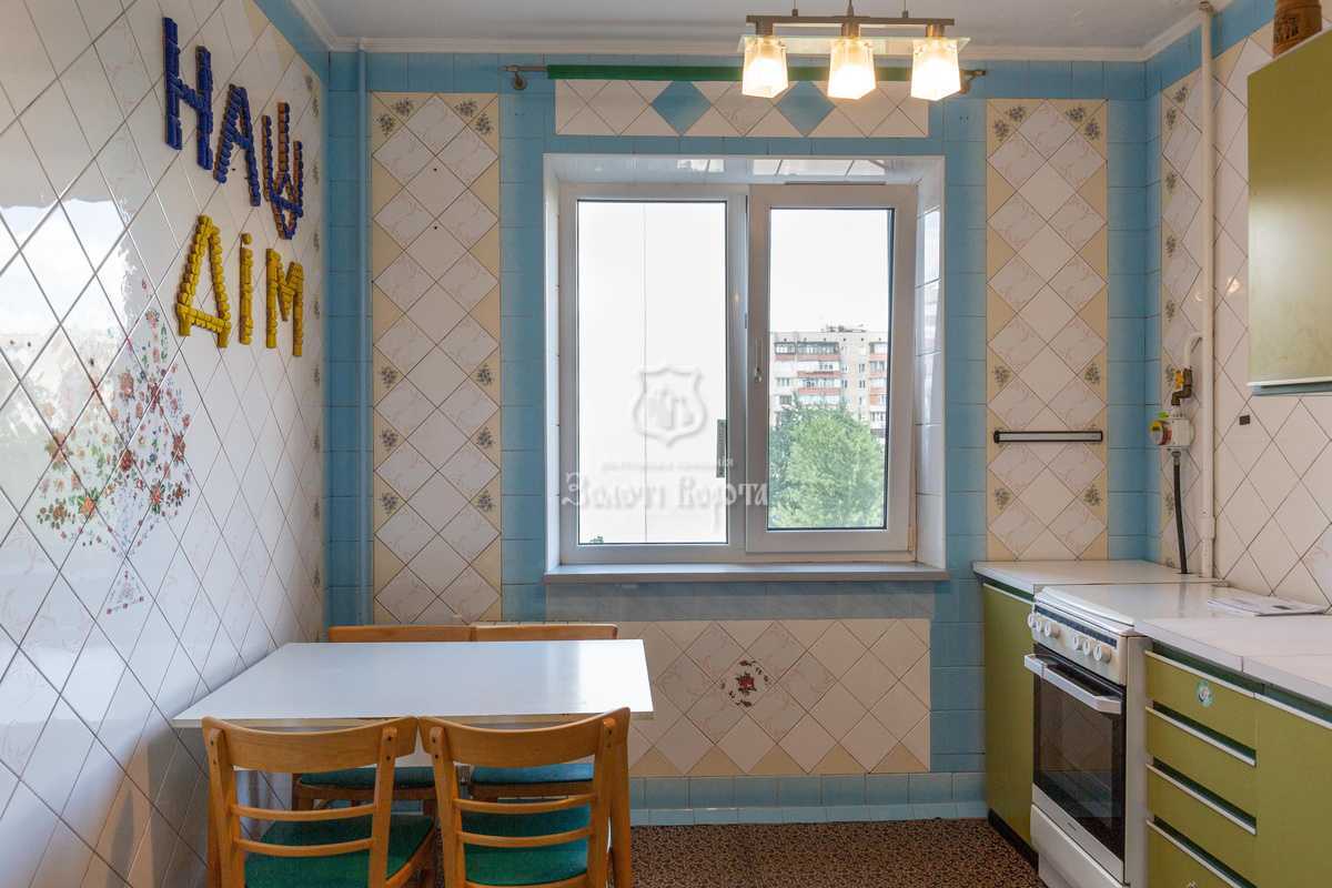 Продаж 3-кімнатної квартири 70 м², Декабристів вул., 5