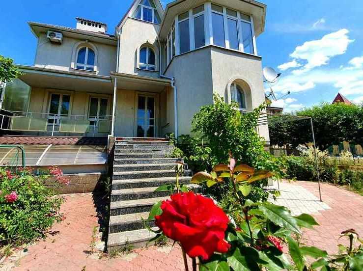 Продажа дома 336 м², Латвийская