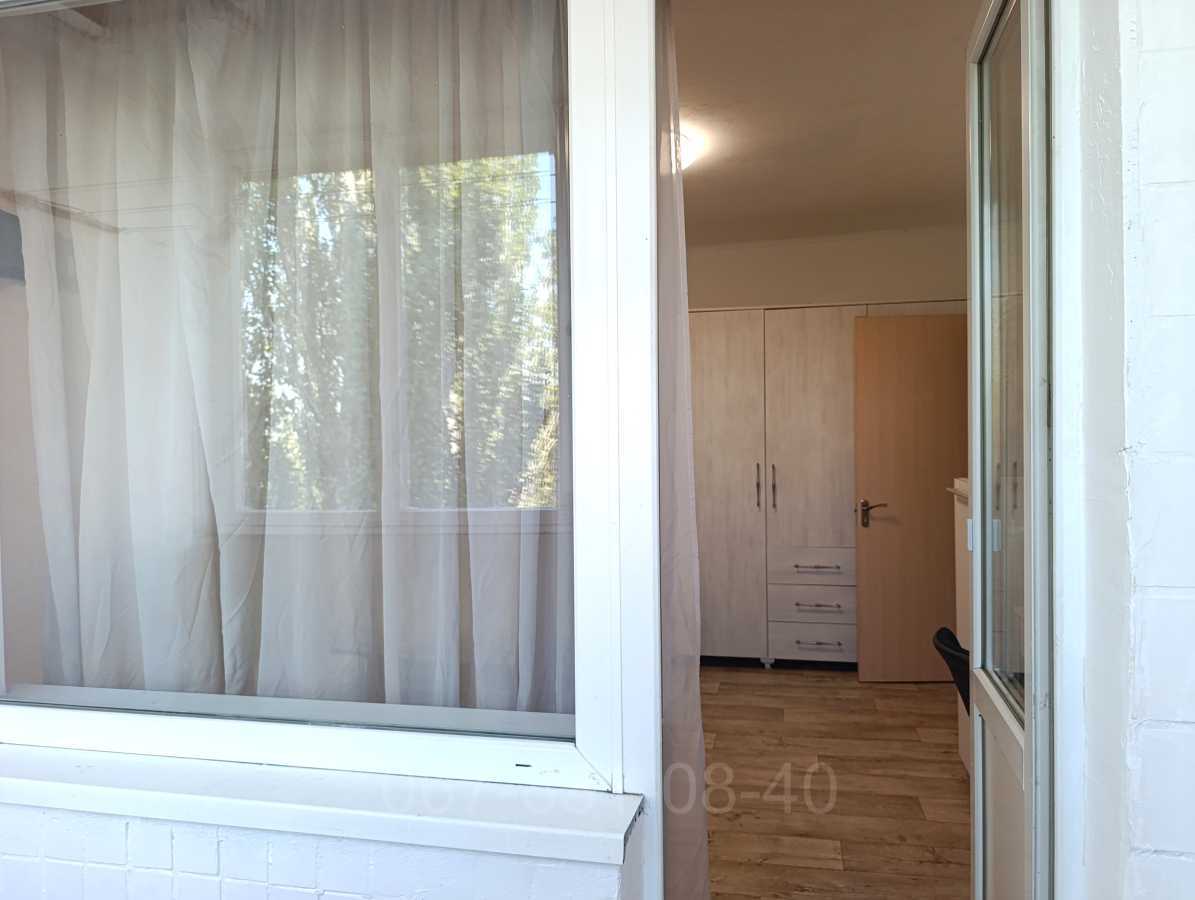 Продаж 3-кімнатної квартири 67 м², Червоний пров., Камінь