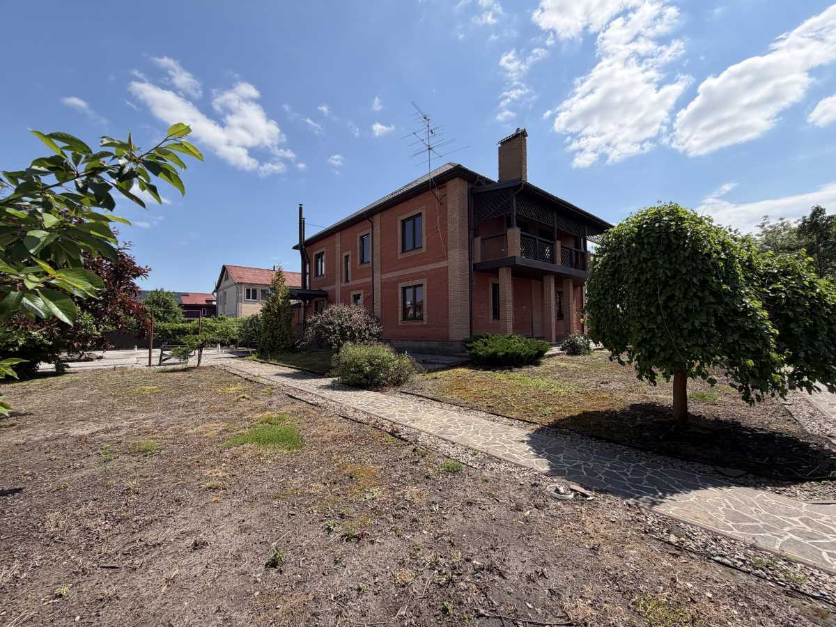 Продажа дома 422.5 м², Заречная ул.