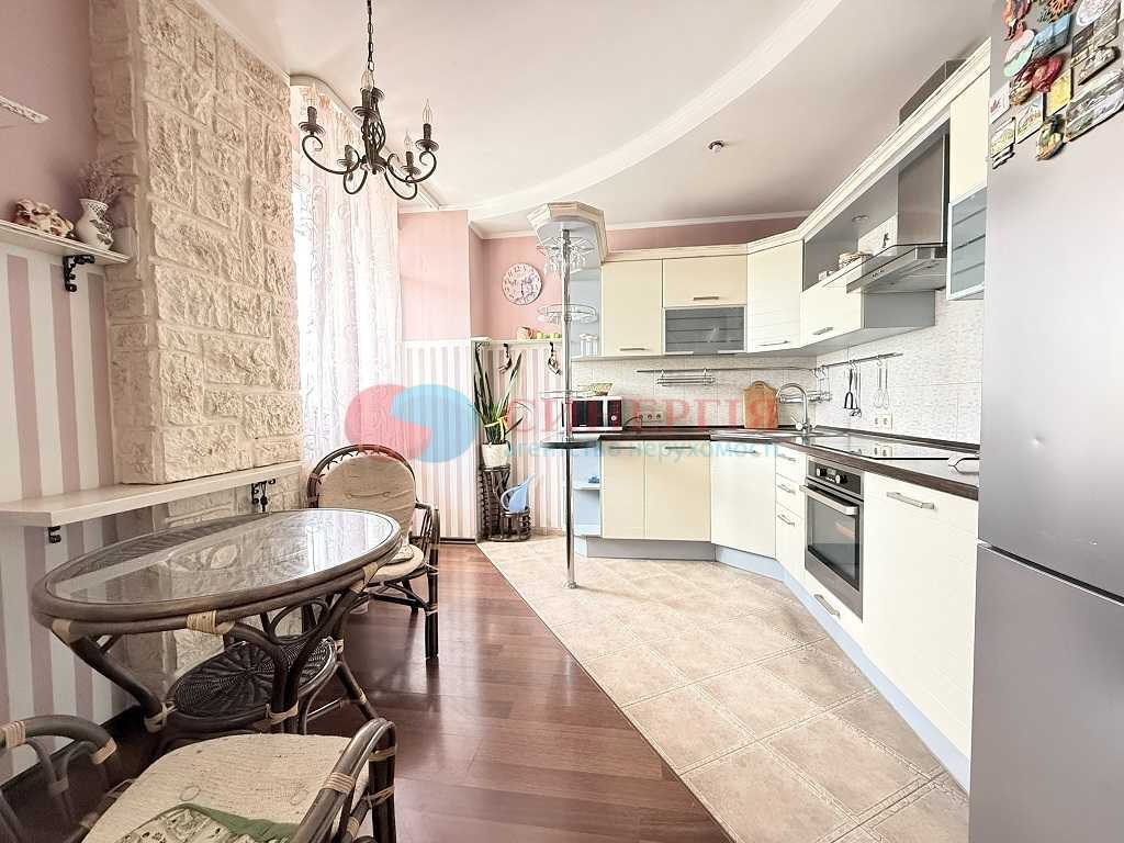 Продажа 2-комнатной квартиры 78 м², Макеевская ул., 8