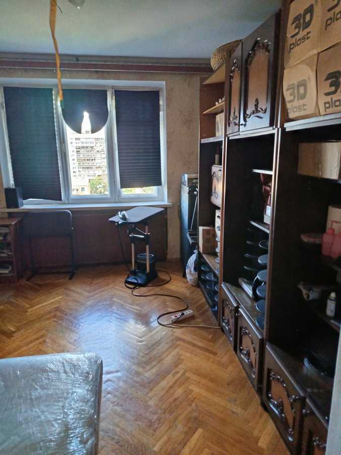 Продаж 2-кімнатної квартири 72 м², Предславинська вул., 36