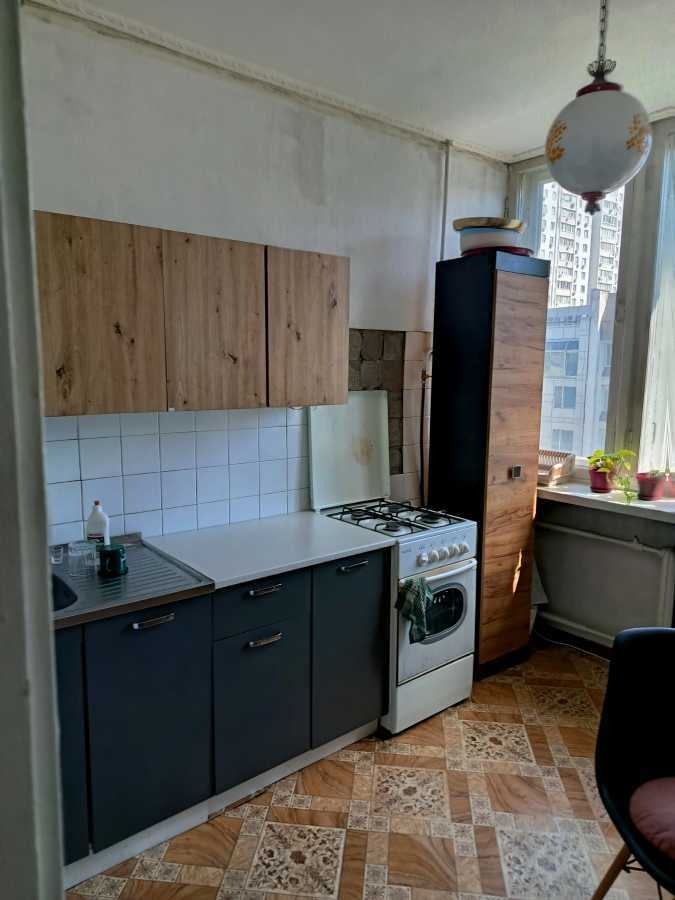 Продаж 2-кімнатної квартири 72 м², Предславинська вул., 36