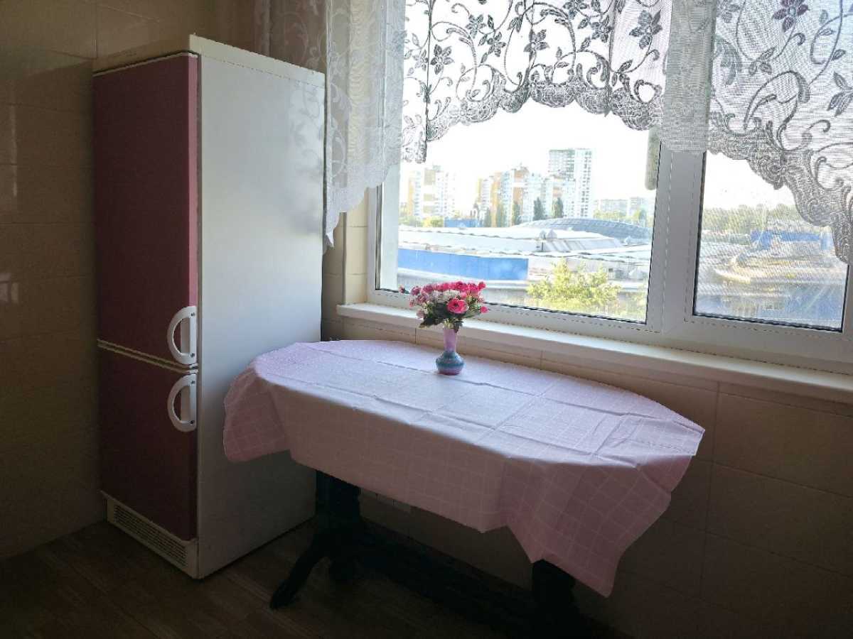 Оренда 3-кімнатної квартири 72 м², Академіка Заболотного вул., 6