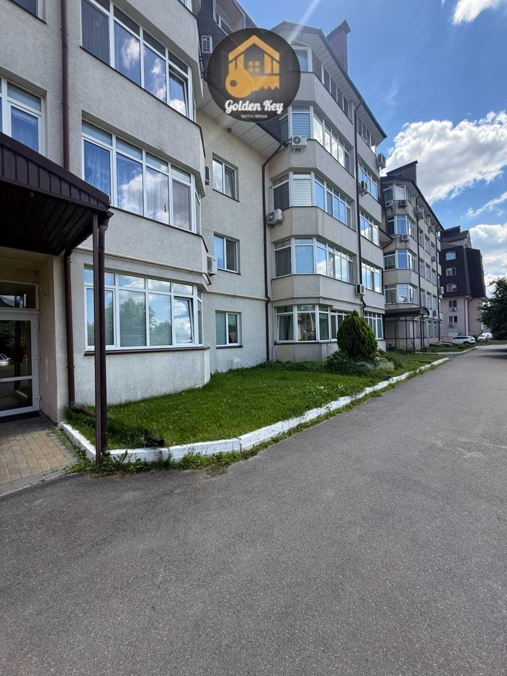 Продаж 1-кімнатної квартири 54.4 м², Яблунева вул., 10