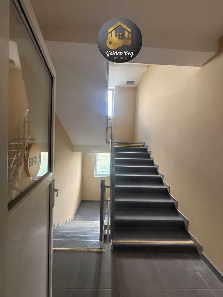 Продаж 3-кімнатної квартири 68.1 м², Виставкова вул., 24А