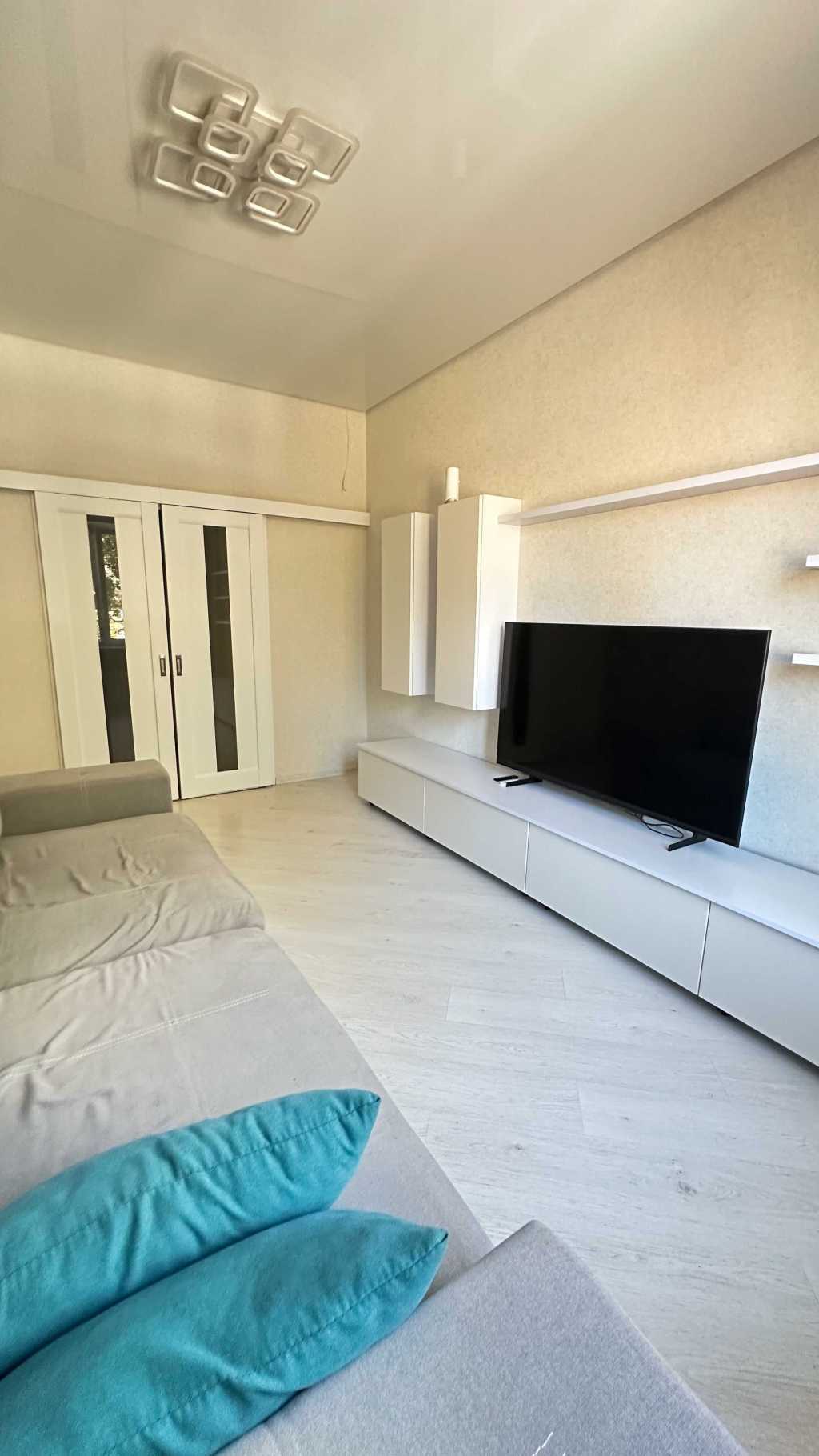Продажа 2-комнатной квартиры 55 м², Академика Грекова ул., 5