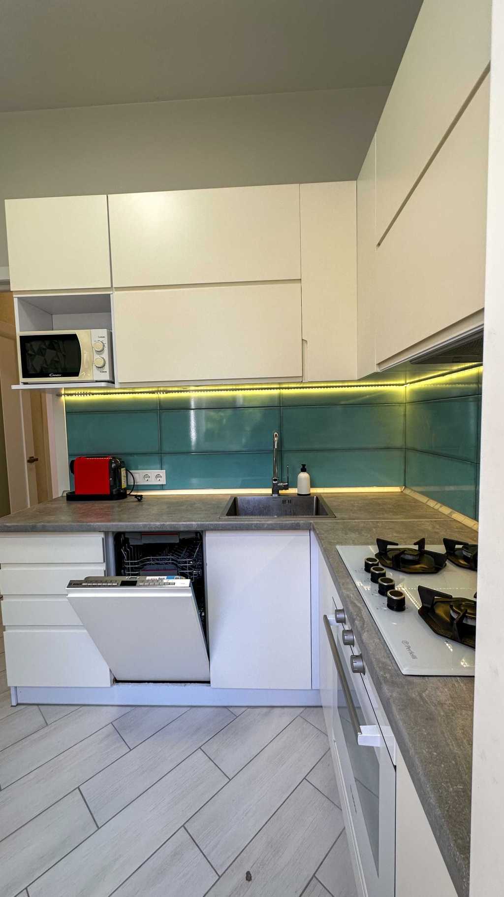 Продажа 2-комнатной квартиры 55 м², Академика Грекова ул., 5