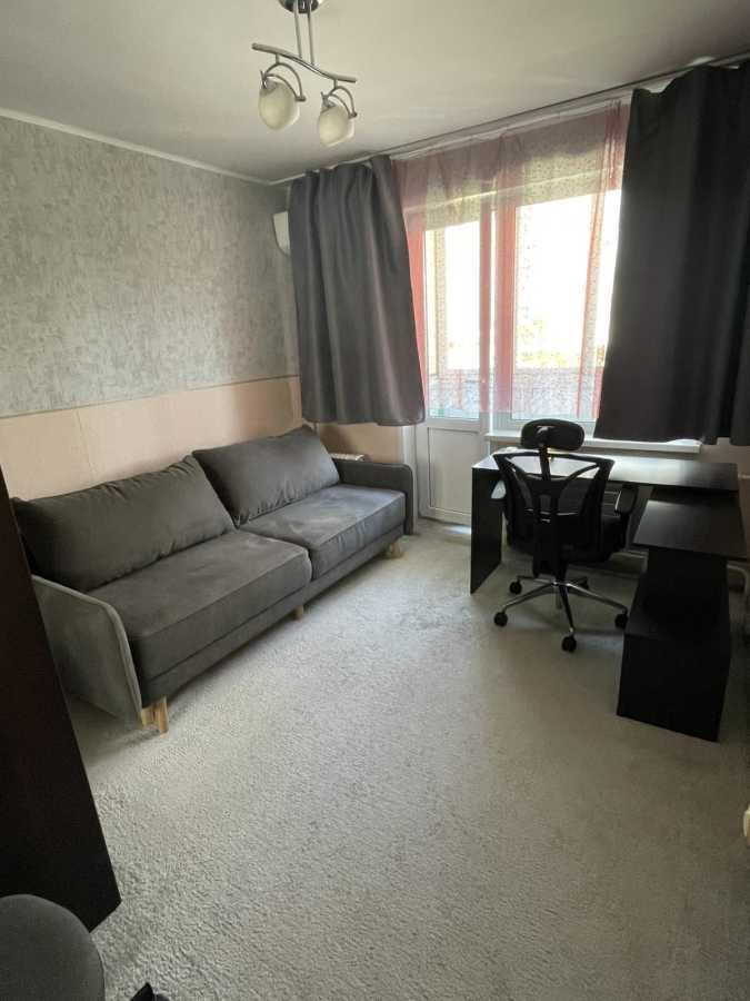Продаж 2-кімнатної квартири 45 м², Пантелеймона Куліша вул., 17