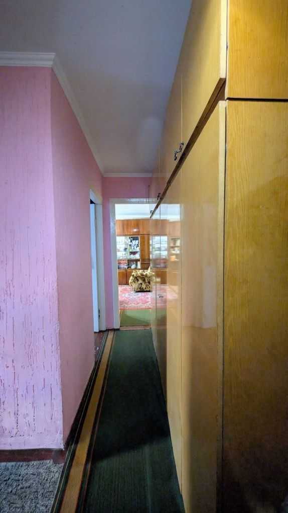Продаж 3-кімнатної квартири 58 м², Джерельна вул., 80