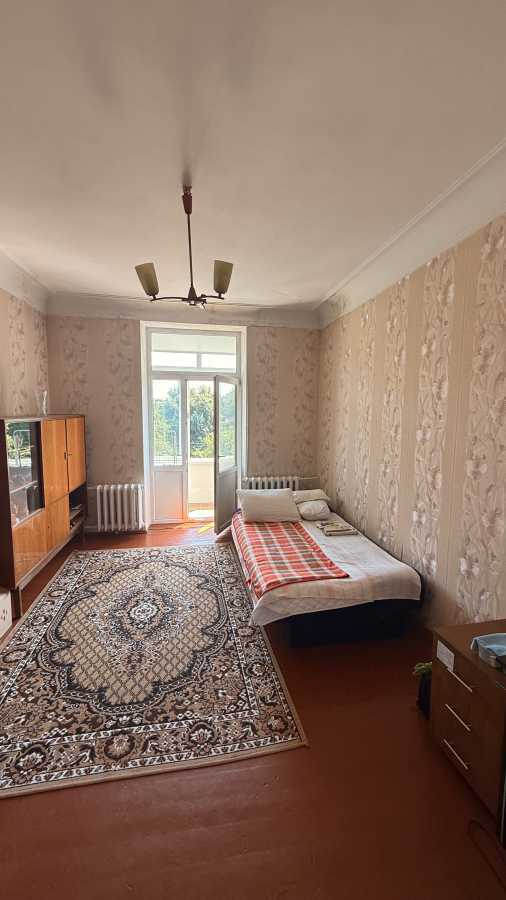 Продаж 2-кімнатної квартири 60 м², Вокзальна вул., 8