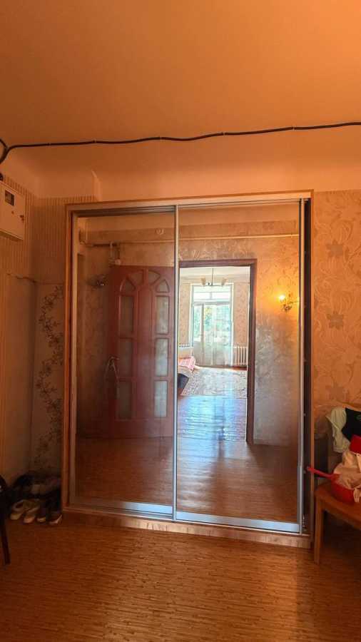 Продаж 2-кімнатної квартири 60 м², Вокзальна вул., 8