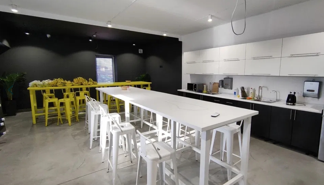 Аренда офиса 1400 м², Высокий пер.