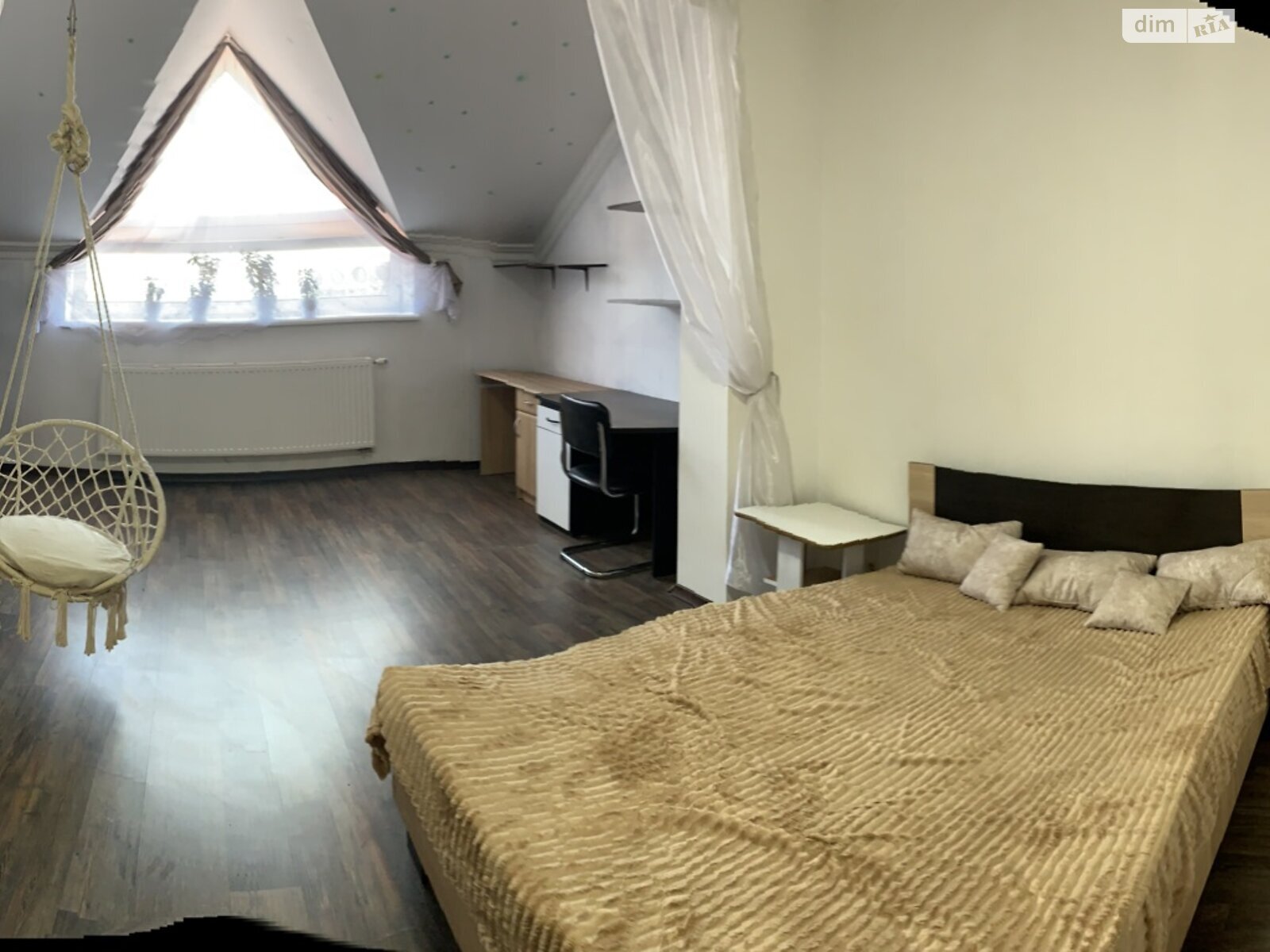 Продаж будинку 323.1 м², Віденська вул.