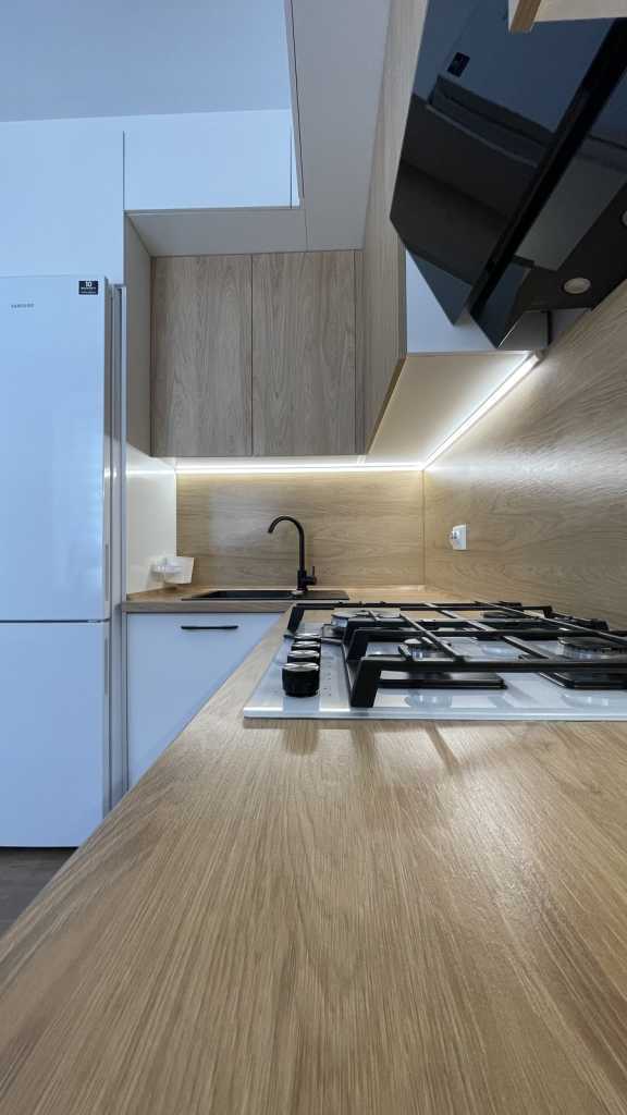 Продаж 2-кімнатної квартири 63.9 м², Кармелюка вул.