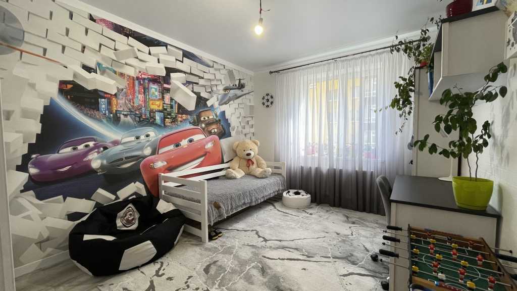 Продаж 2-кімнатної квартири 63.9 м², Кармелюка вул.