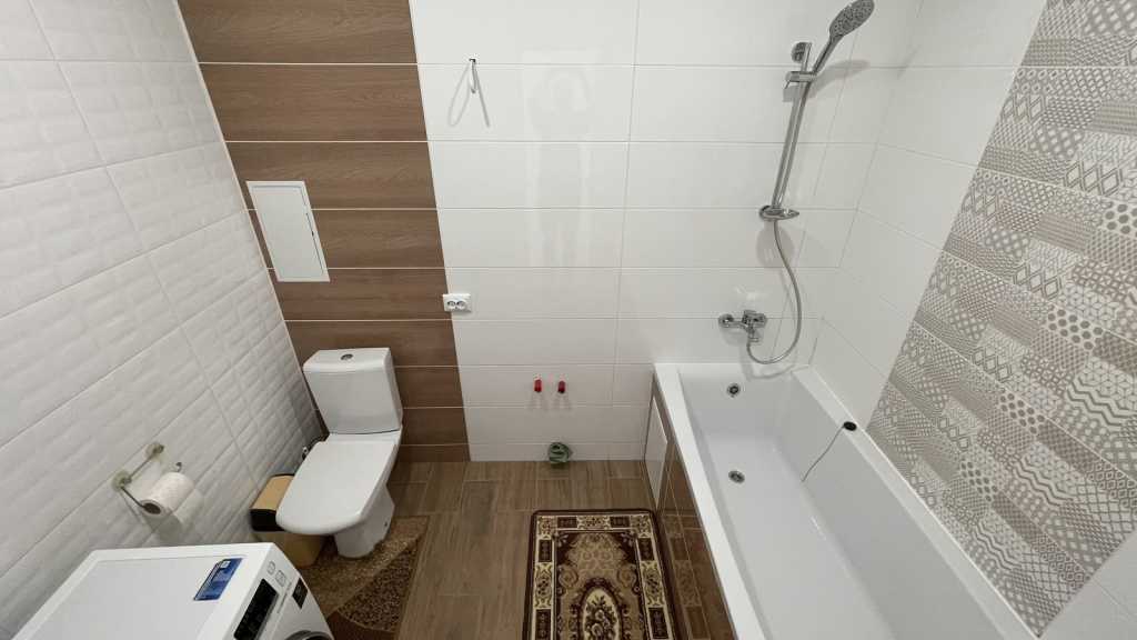 Продаж 2-кімнатної квартири 63.9 м², Кармелюка вул.