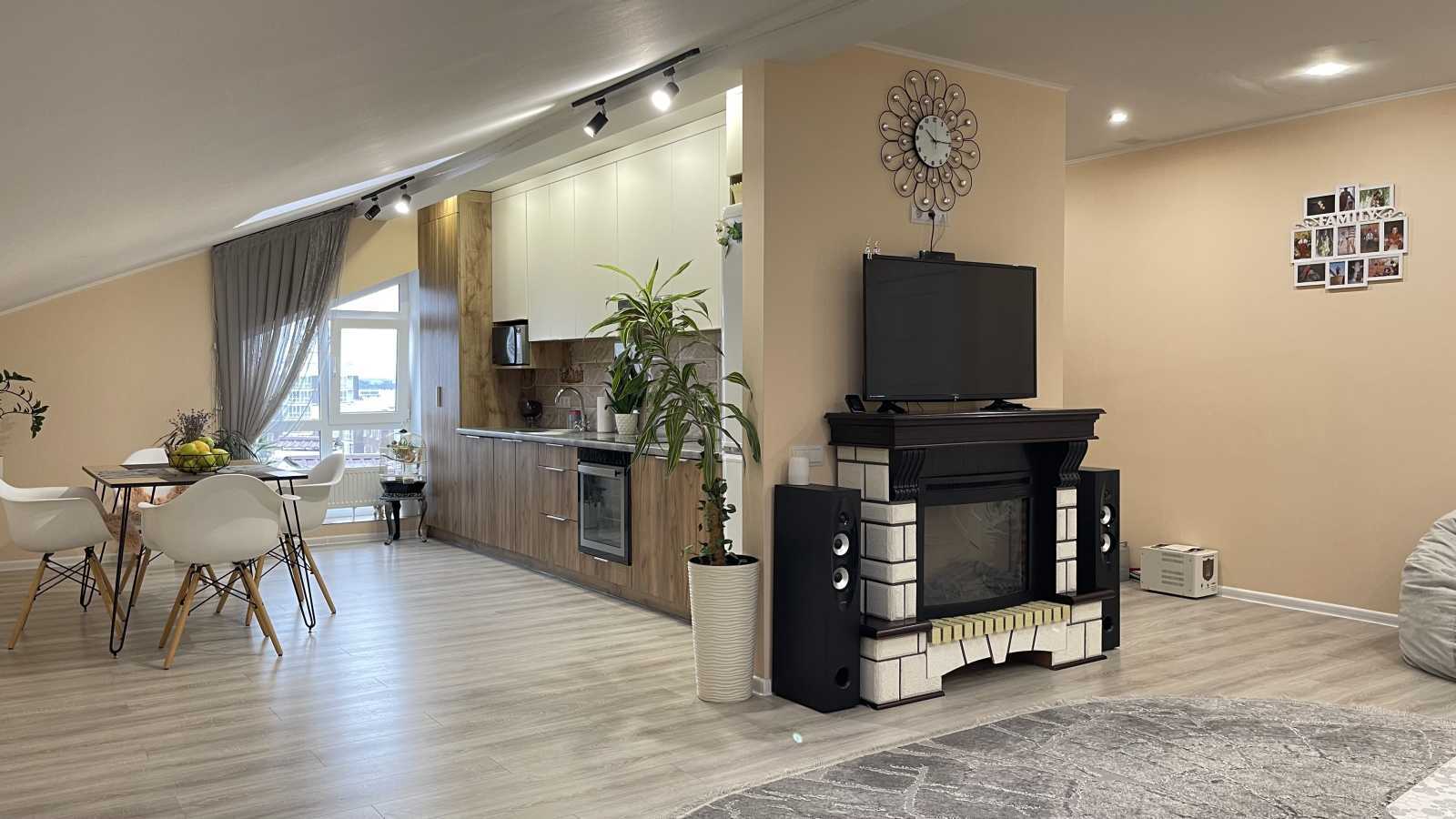 Продажа 3-комнатной квартиры 118.6 м², Сечевых Стрельцов ул., 2/3