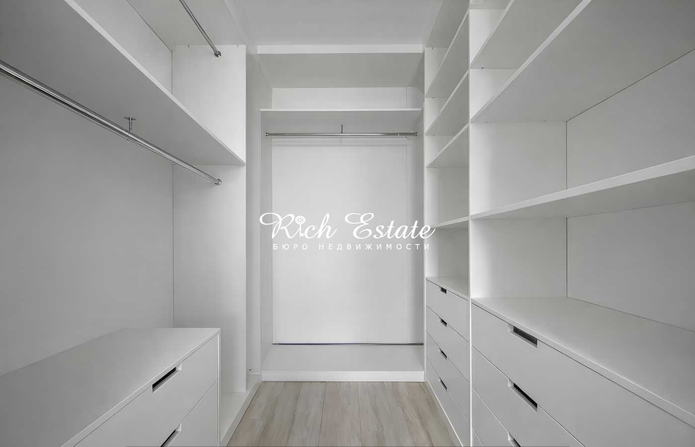 Аренда 3-комнатной квартиры 106 м², Академика Филатова ул., 2/1