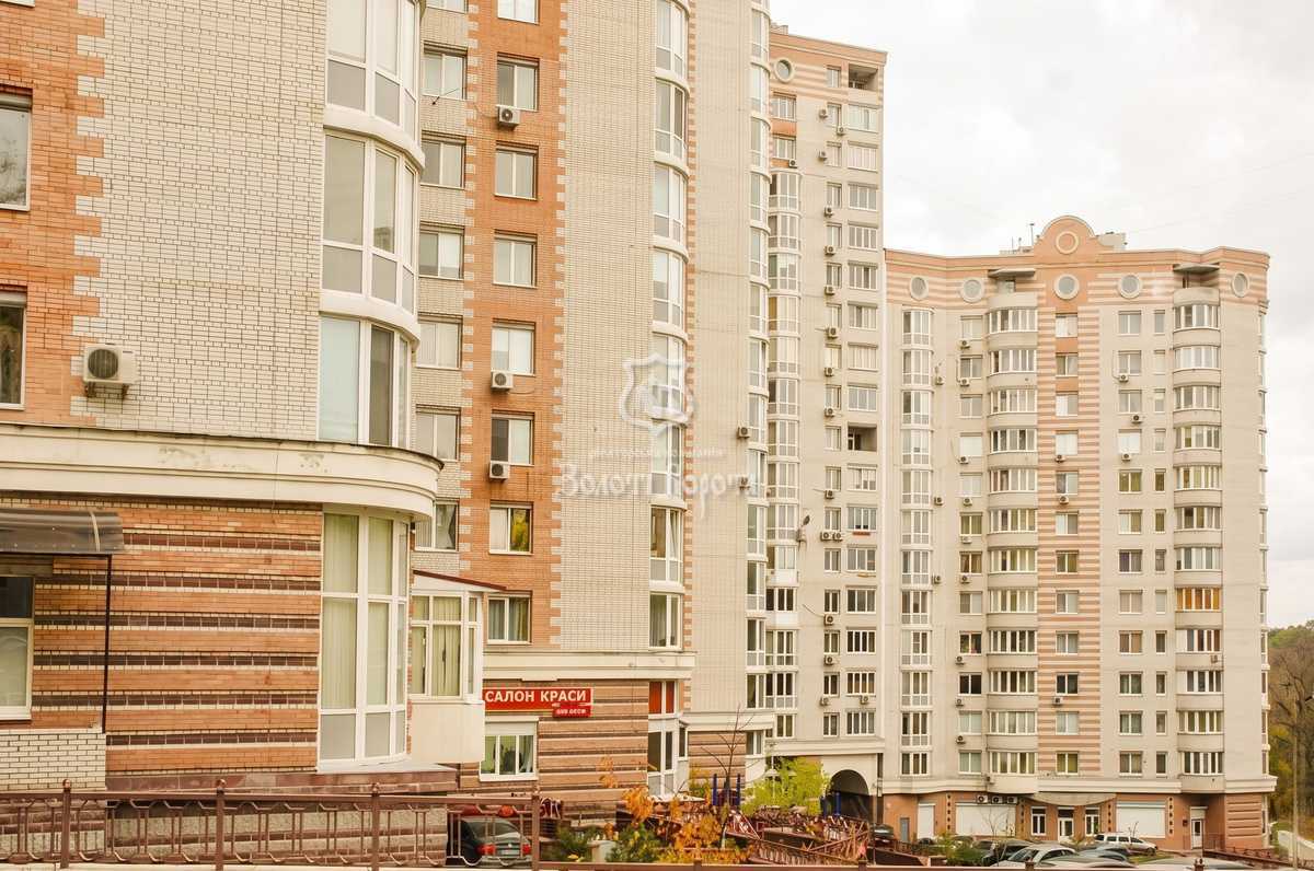 Продаж 2-кімнатної квартири 145 м², Степана Руданського вул., 4-6