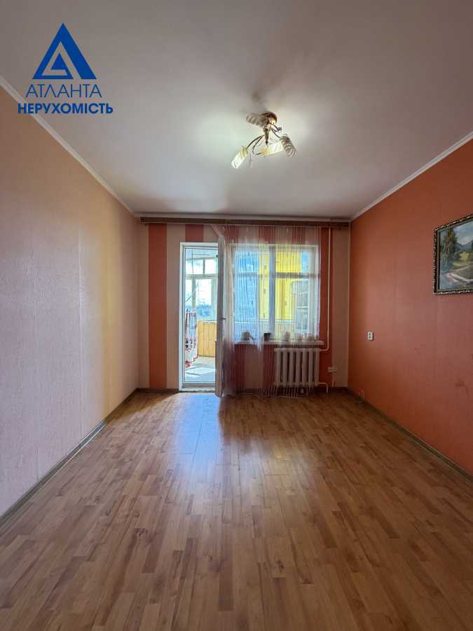 Продаж 3-кімнатної квартири 65.5 м², Стрілецька вул.