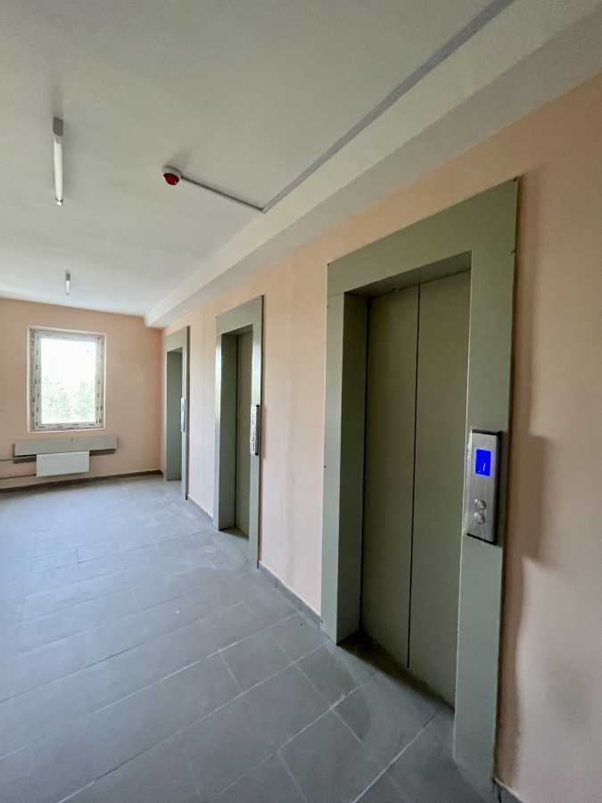 Продаж 1-кімнатної квартири 54 м², Меліоративна вул., 18а