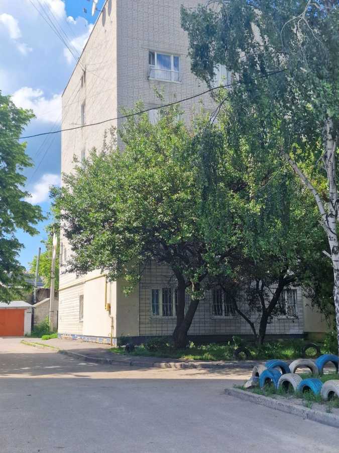 Продаж 3-кімнатної квартири 60.5 м², Київська вул., 25