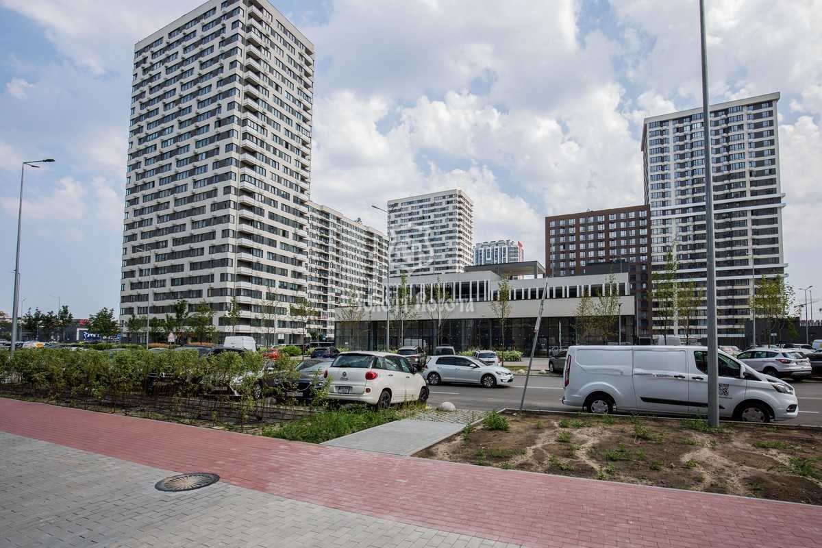 Продажа 2-комнатной квартиры 70.13 м², Всеволода Змиенко ул., Змієнка, 13