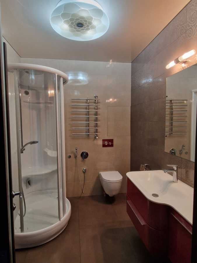 Продаж 3-кімнатної квартири 110 м², Ллбановського, 17