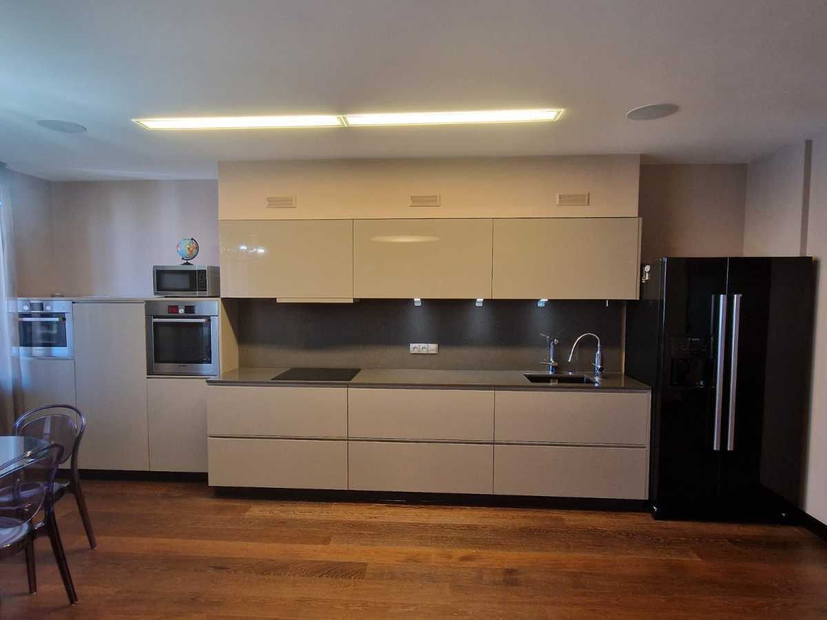 Продаж 3-кімнатної квартири 110 м², Ллбановського, 17