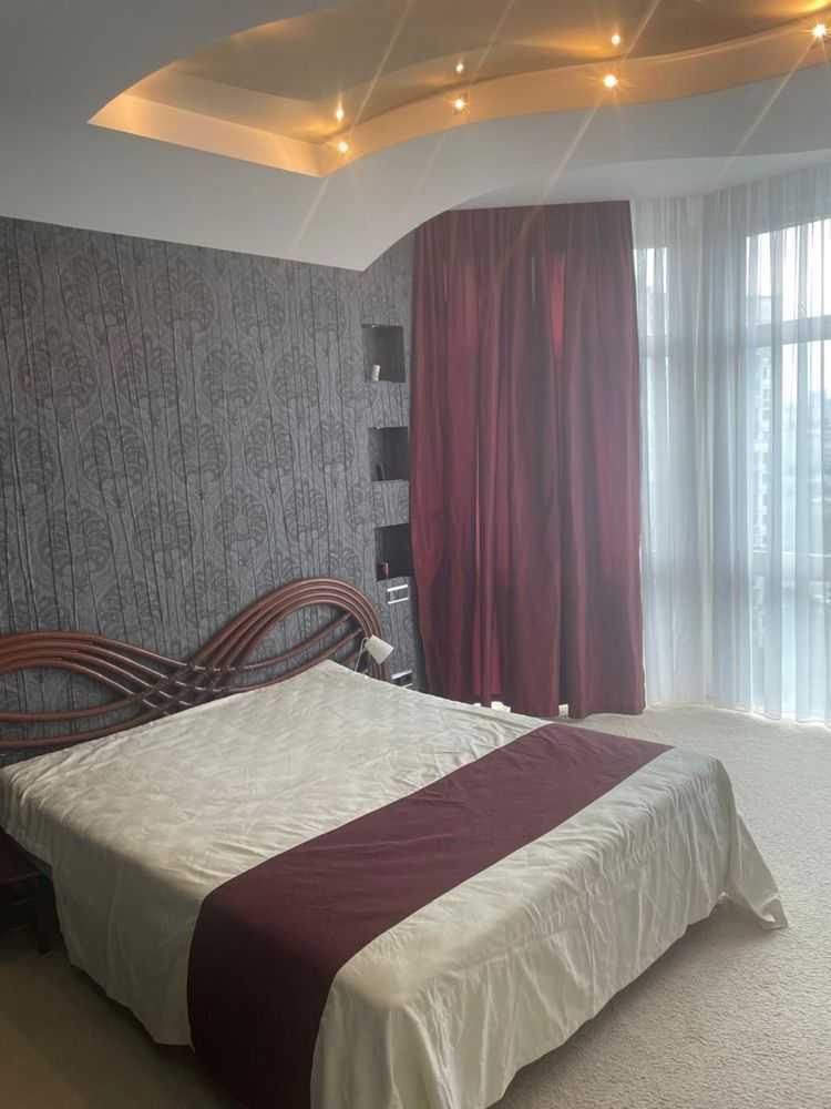 Продажа 3-комнатной квартиры 109.6 м², Героев Сталинграда просп., 26А