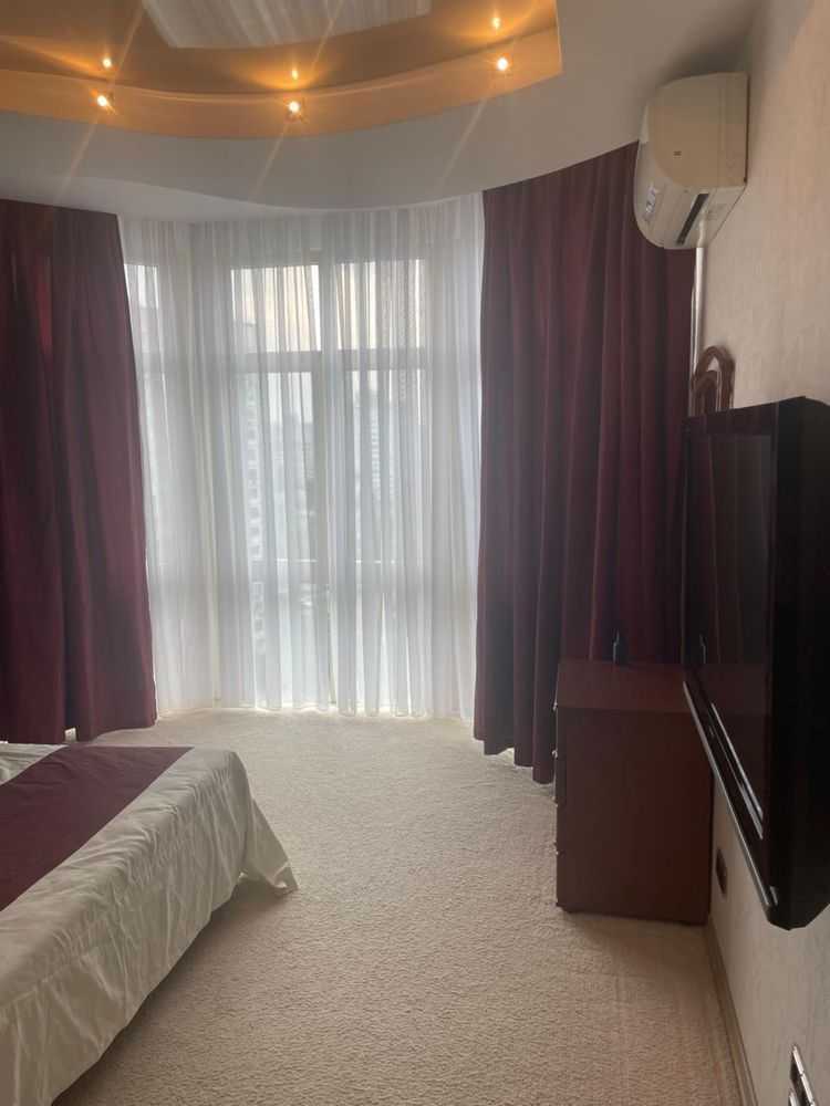 Продажа 3-комнатной квартиры 109.6 м², Героев Сталинграда просп., 26А