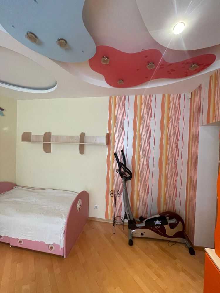 Продажа 3-комнатной квартиры 109.6 м², Героев Сталинграда просп., 26А